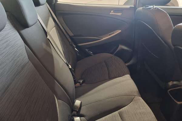 2015 Hyundai Accent Active RB3