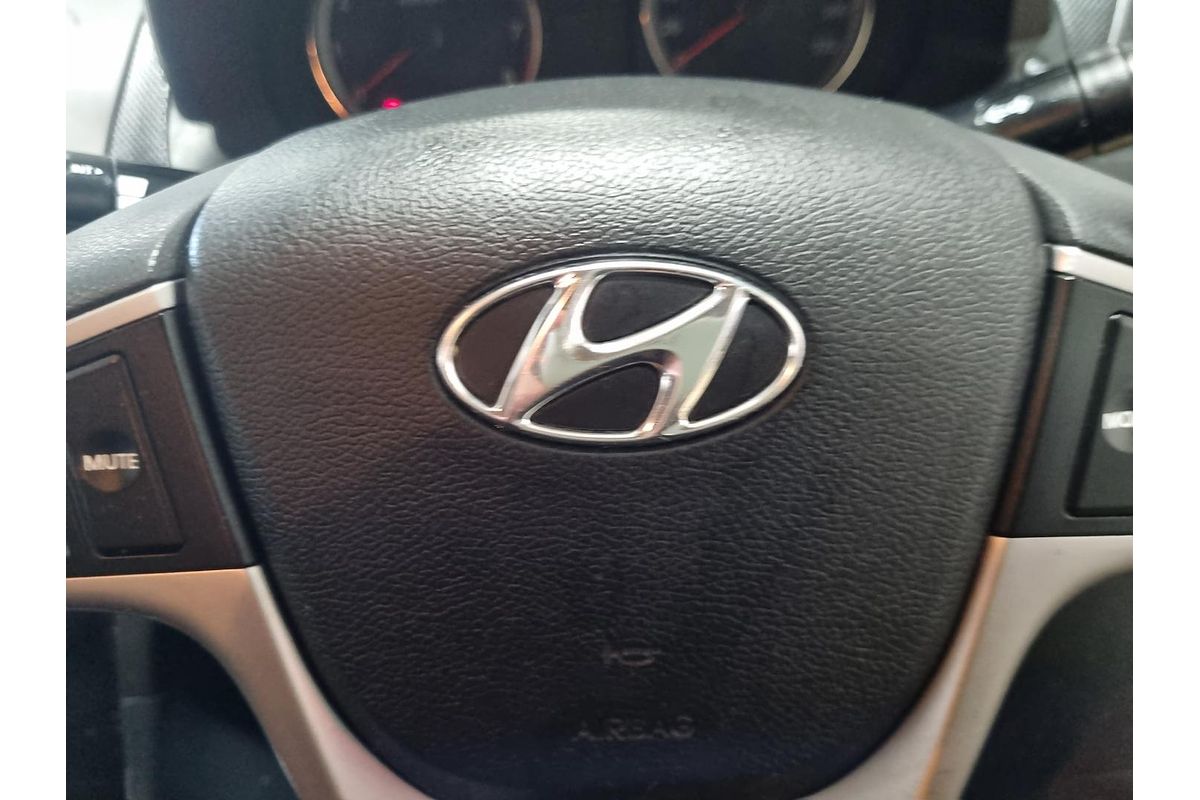 2015 Hyundai Accent Active RB3