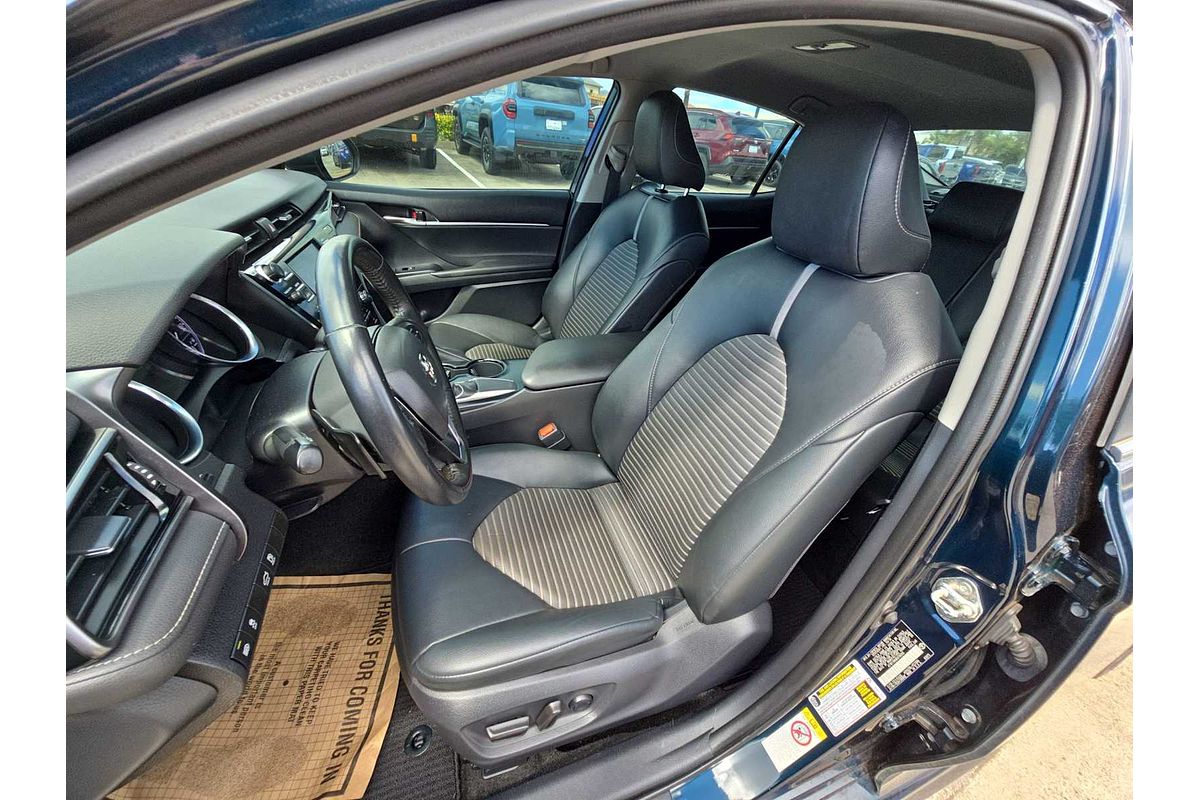2019 Toyota Camry SE