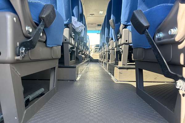 2016 Mitsubishi ROSA BUS DELUXE BE600