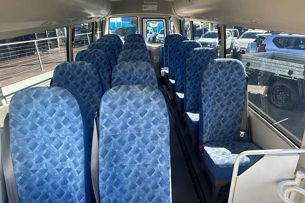 2016 Mitsubishi ROSA BUS DELUXE BE600