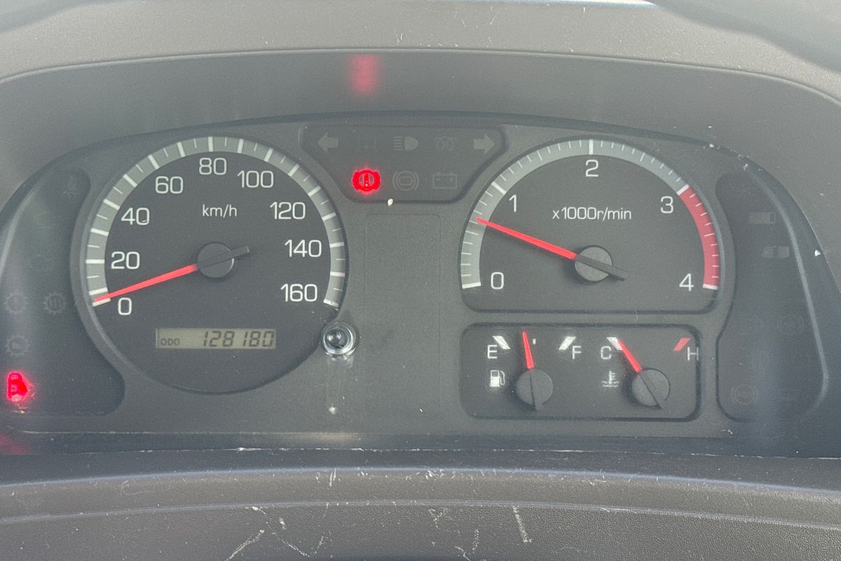 2016 Mitsubishi ROSA BUS DELUXE BE600