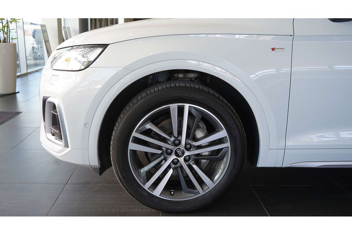 2021 Audi Q5 50 TDI S line FY