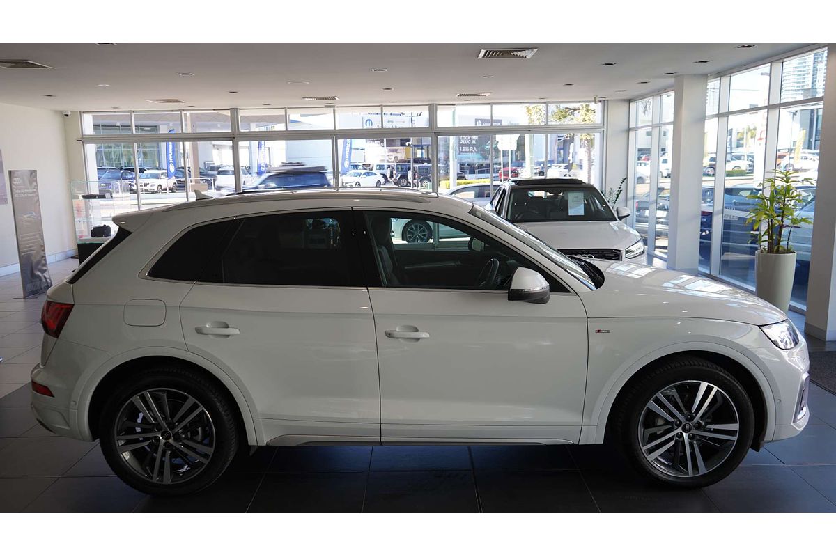 2021 Audi Q5 50 TDI S line FY