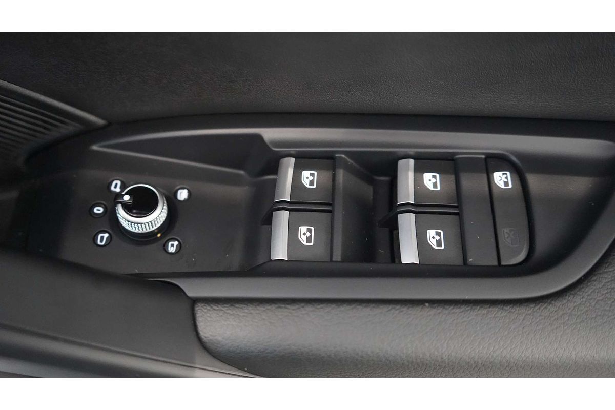 2021 Audi Q5 50 TDI S line FY