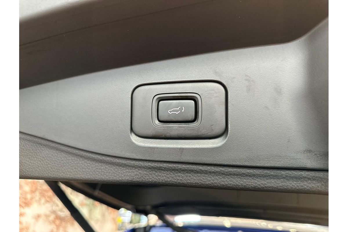 2024 Isuzu MU-X LS-U