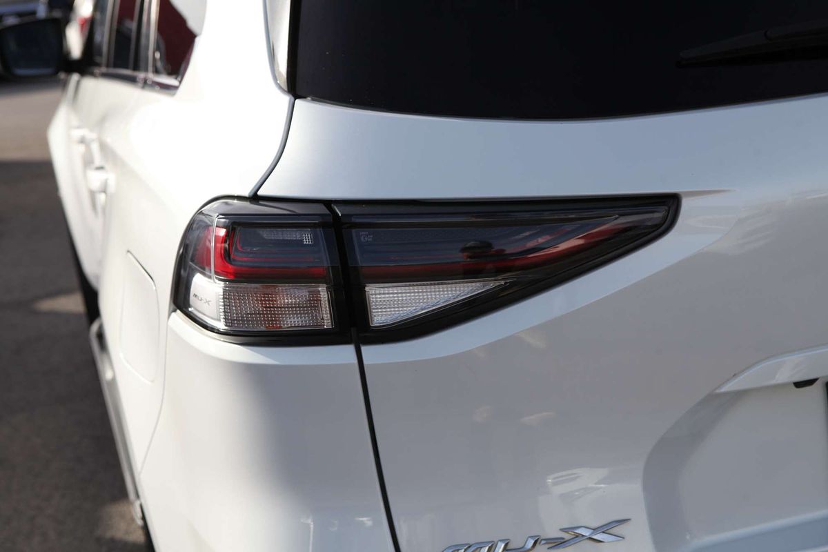 2021 Isuzu MU-X LS-T