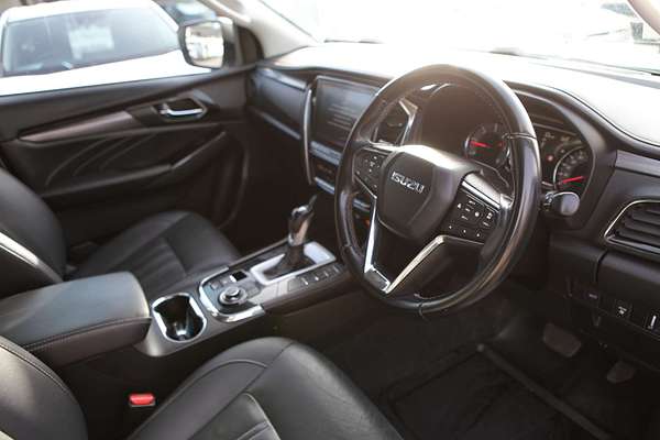 2021 Isuzu MU-X LS-T
