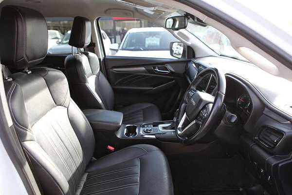 2021 Isuzu MU-X LS-T