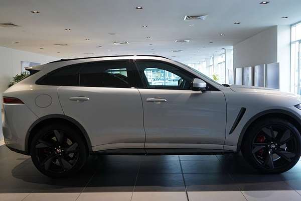 2021 Jaguar F-PACE SVR X761
