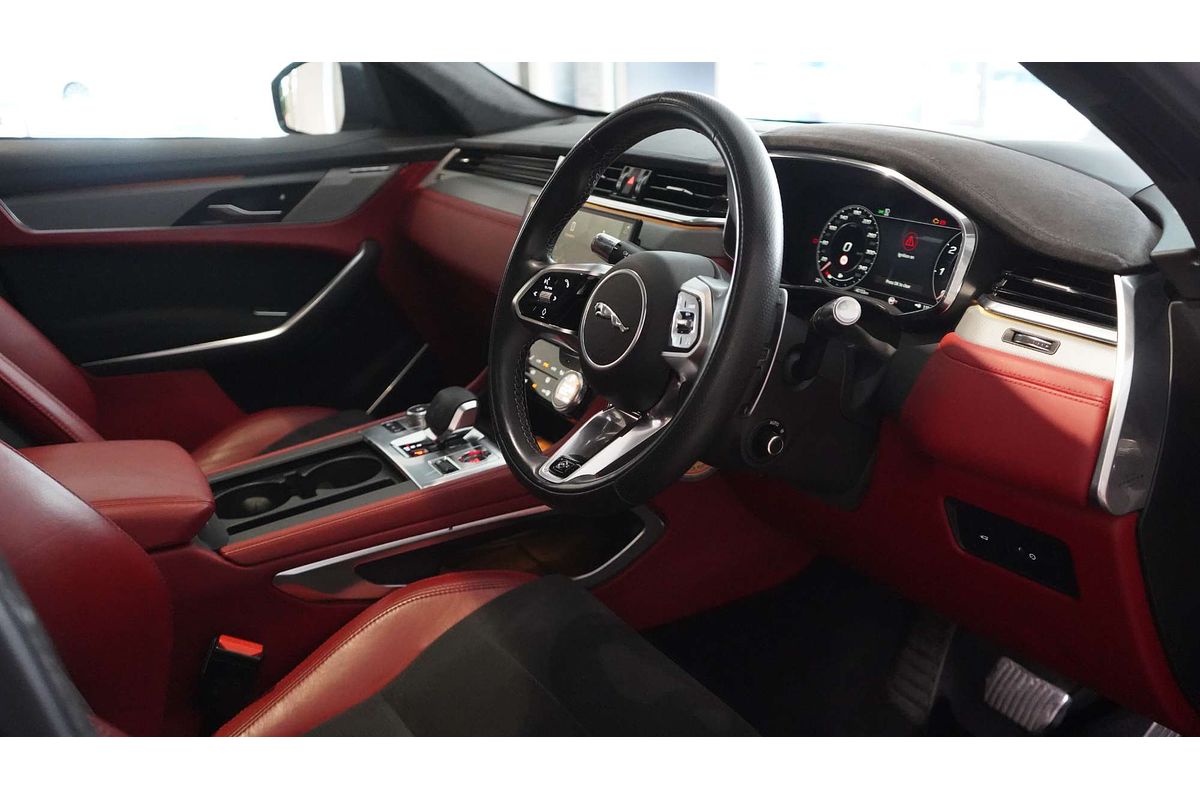2021 Jaguar F-PACE SVR X761