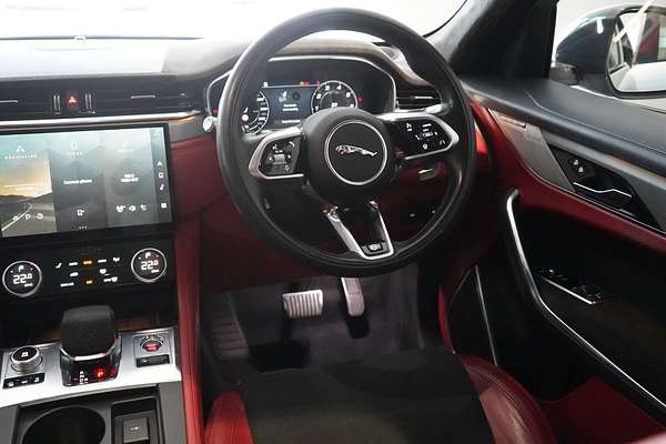 2021 Jaguar F-PACE SVR X761