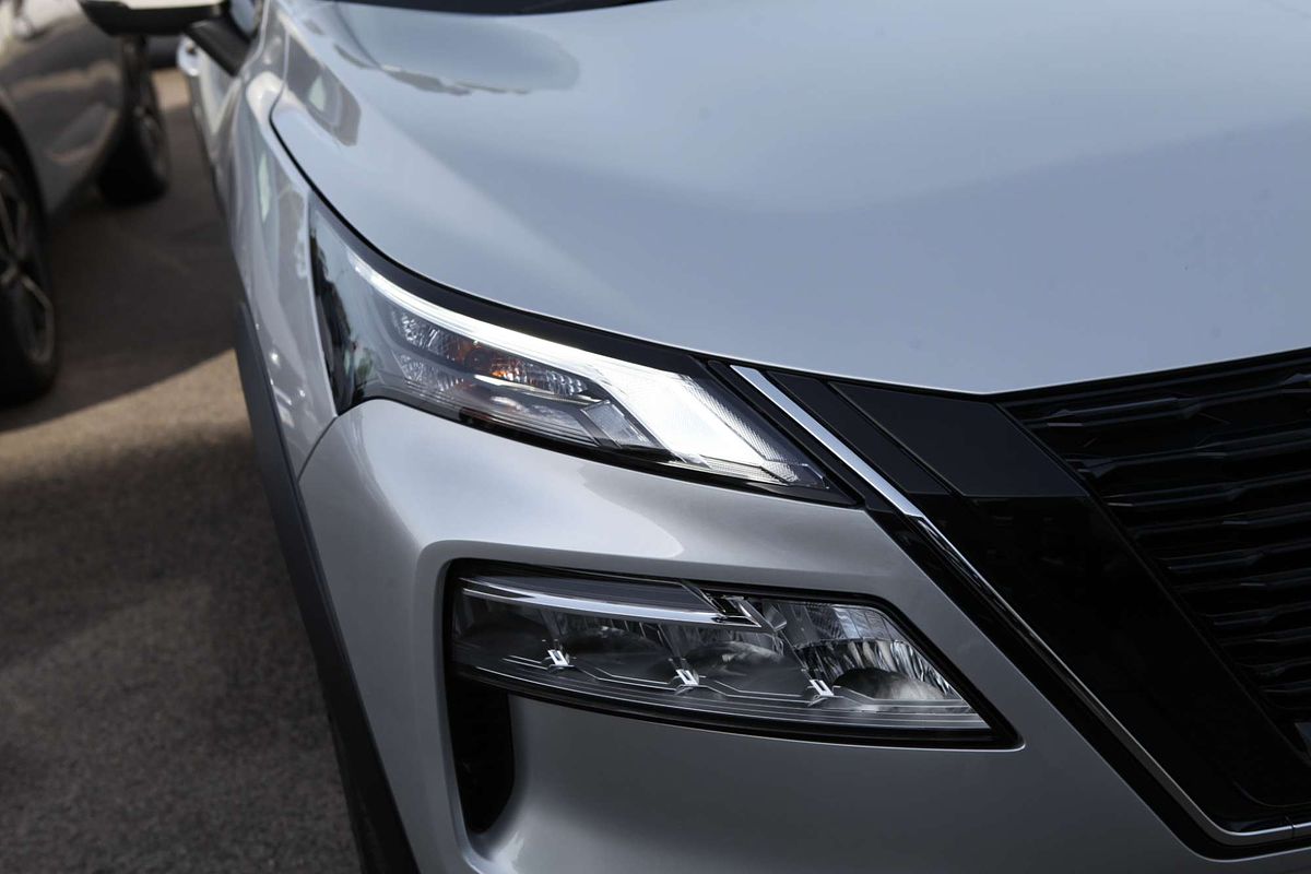 2025 Nissan X-TRAIL ST-L e-POWER T33
