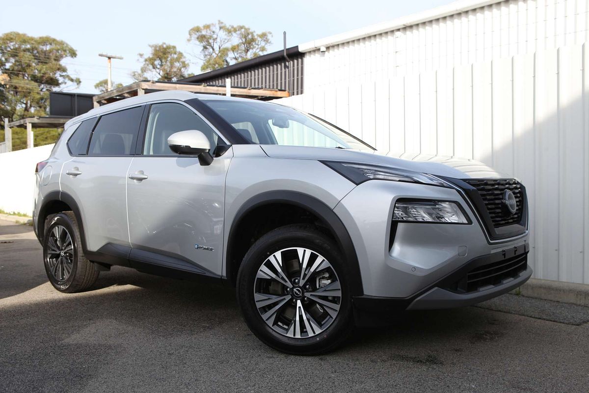 2025 Nissan X-TRAIL ST-L e-POWER T33