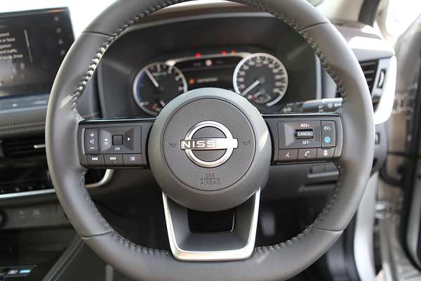 2025 Nissan X-TRAIL ST-L e-POWER T33
