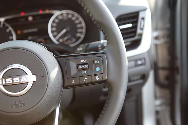 2025 Nissan X-TRAIL ST-L e-POWER T33
