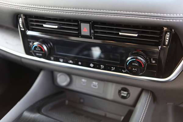 2025 Nissan X-TRAIL ST-L e-POWER T33