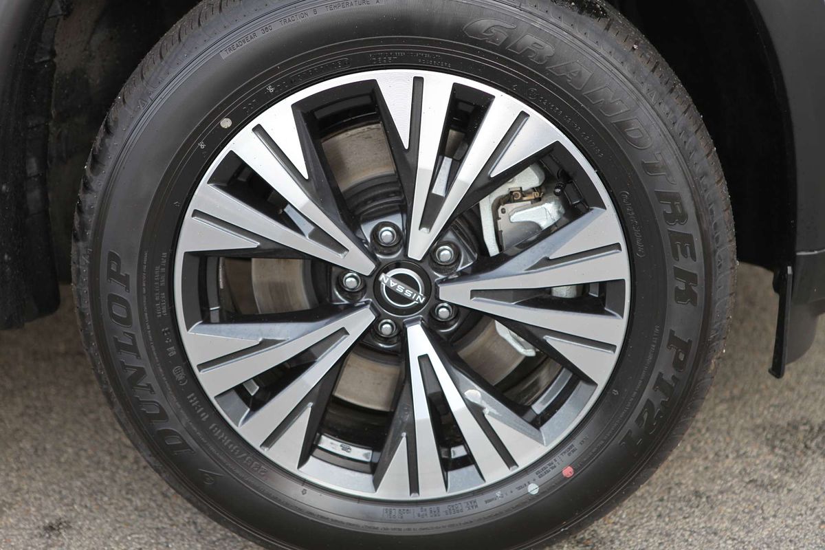 2025 Nissan X-TRAIL ST-L e-POWER T33