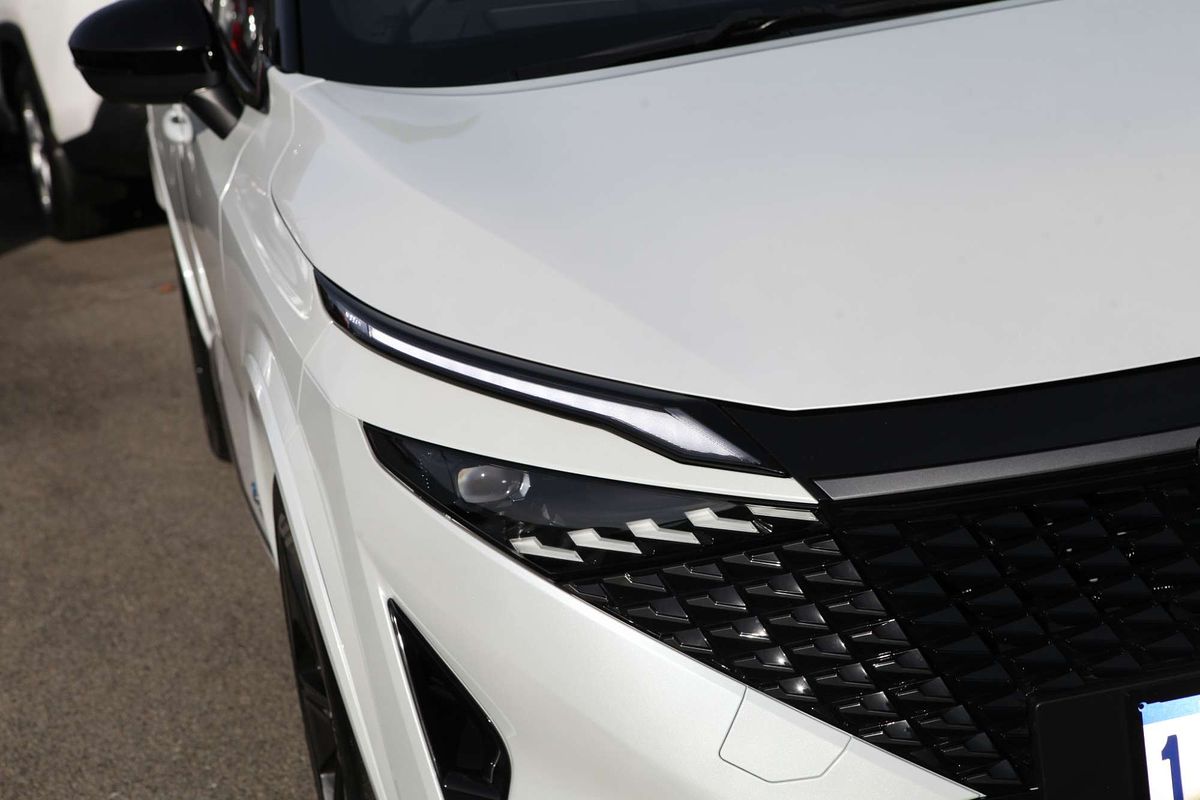 2025 Nissan QASHQAI N-DESIGN e-POWER J12