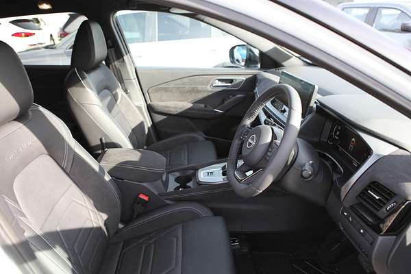 2025 Nissan QASHQAI N-DESIGN e-POWER J12