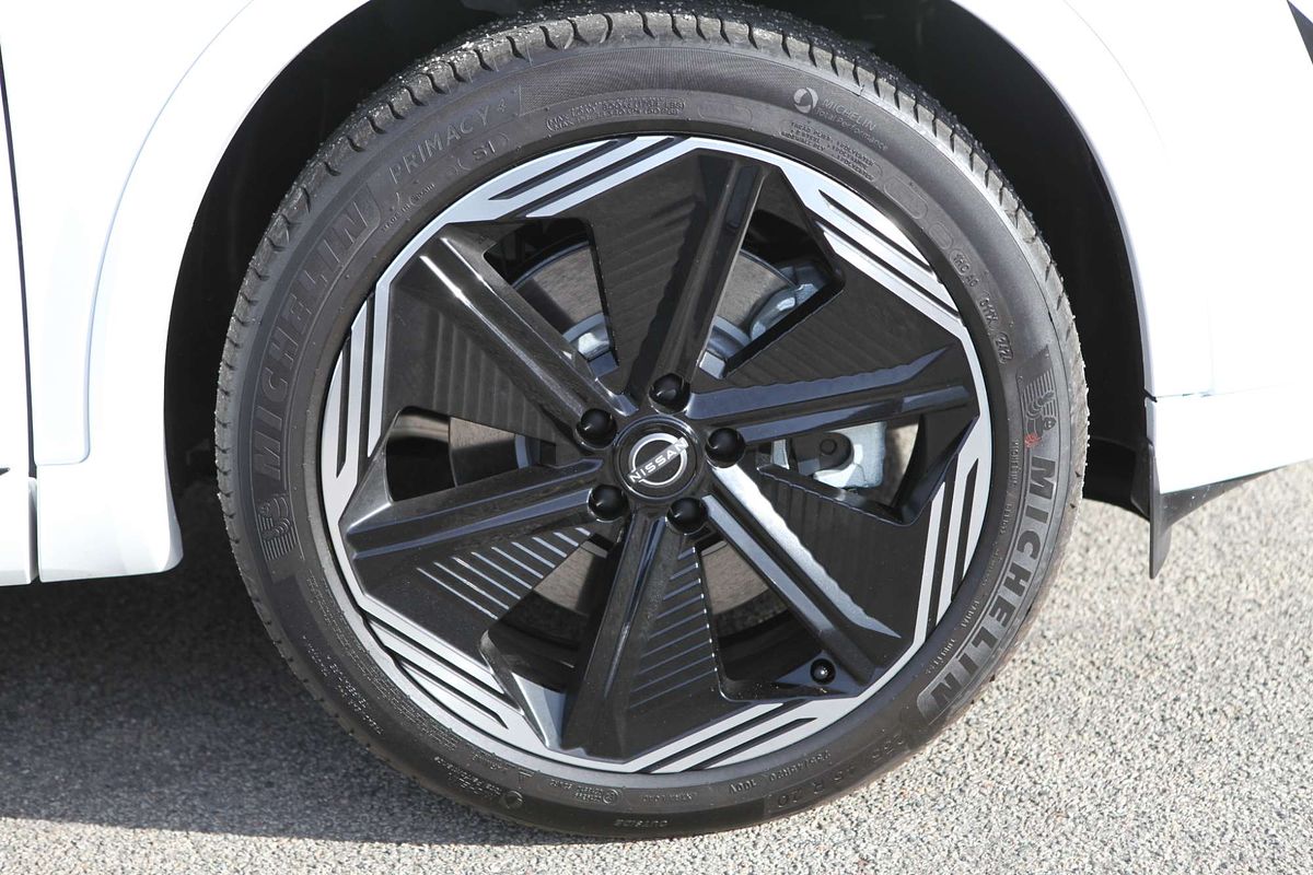 2025 Nissan QASHQAI N-DESIGN e-POWER J12