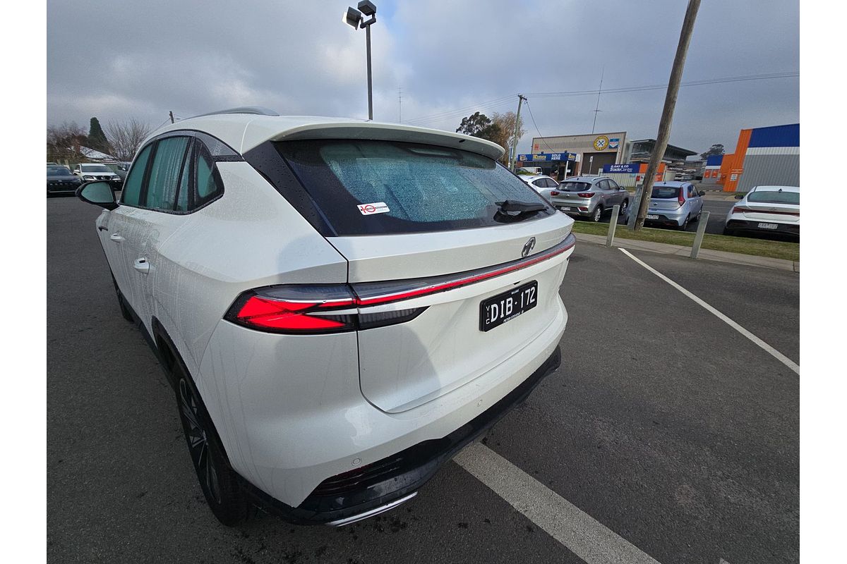 2024 MG HS Excite AS33