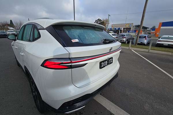 2024 MG HS Excite AS33