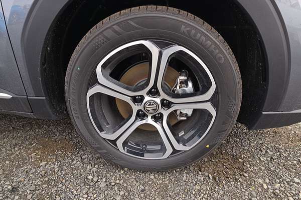 2025 MG ZS Essence ZS32