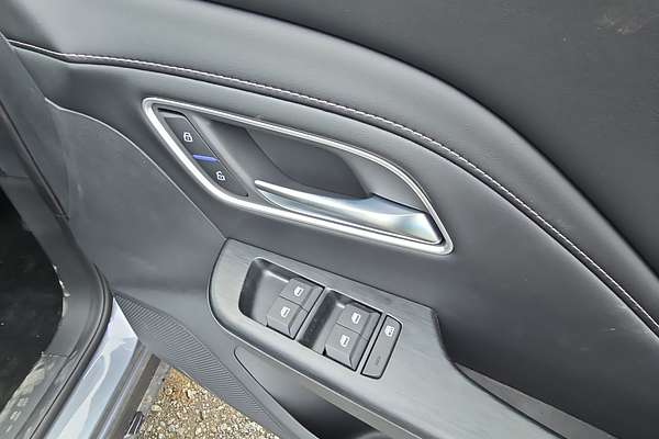 2025 MG ZS Essence ZS32