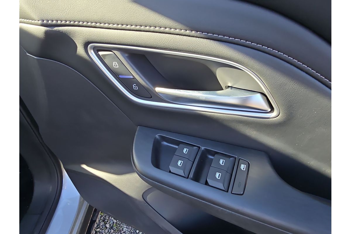 2025 MG ZS Essence ZS32