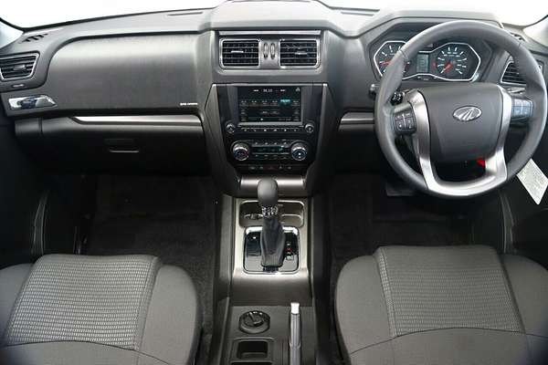2022 Mahindra PIK-UP S11 4X4