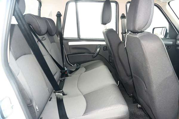 2022 Mahindra PIK-UP S11 4X4