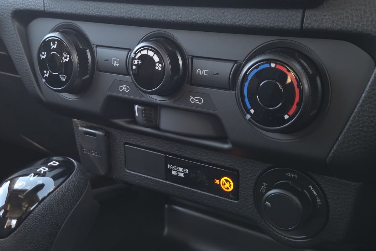 2025 Mazda BT-50 XT TF 4X4