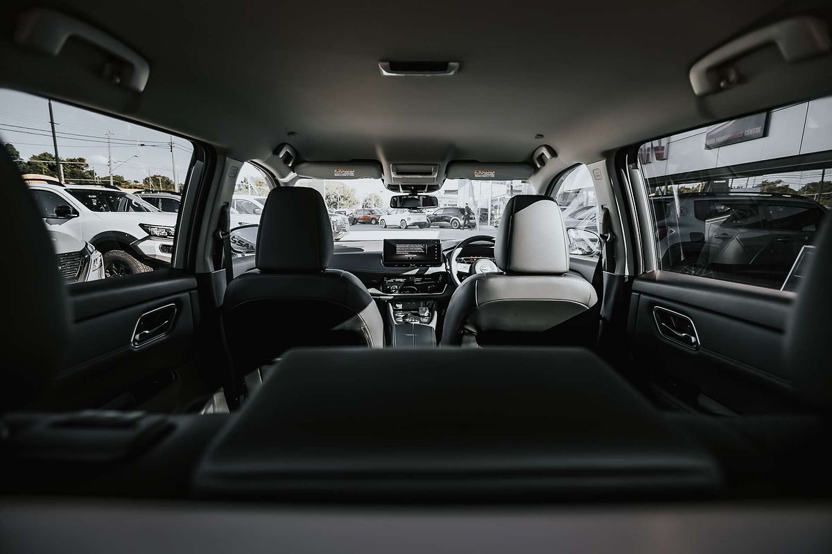 2025 Nissan X-TRAIL ST-L e-POWER T33