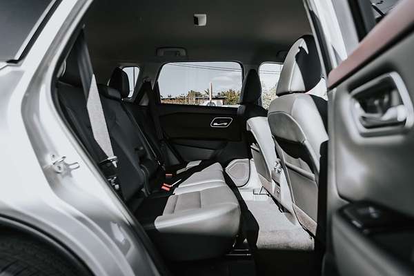 2025 Nissan X-TRAIL ST-L e-POWER T33