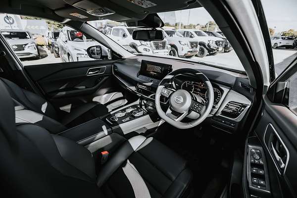 2025 Nissan X-TRAIL ST-L e-POWER T33