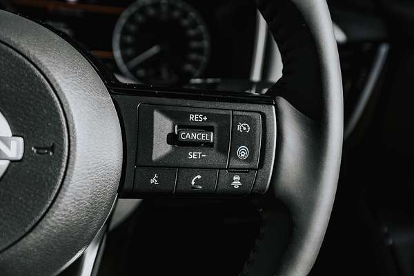 2025 Nissan X-TRAIL ST-L e-POWER T33