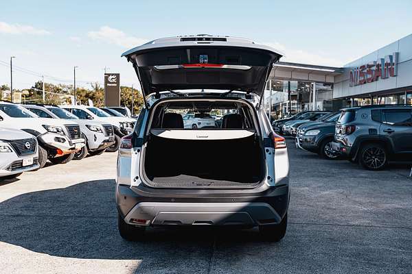 2025 Nissan X-TRAIL ST-L e-POWER T33