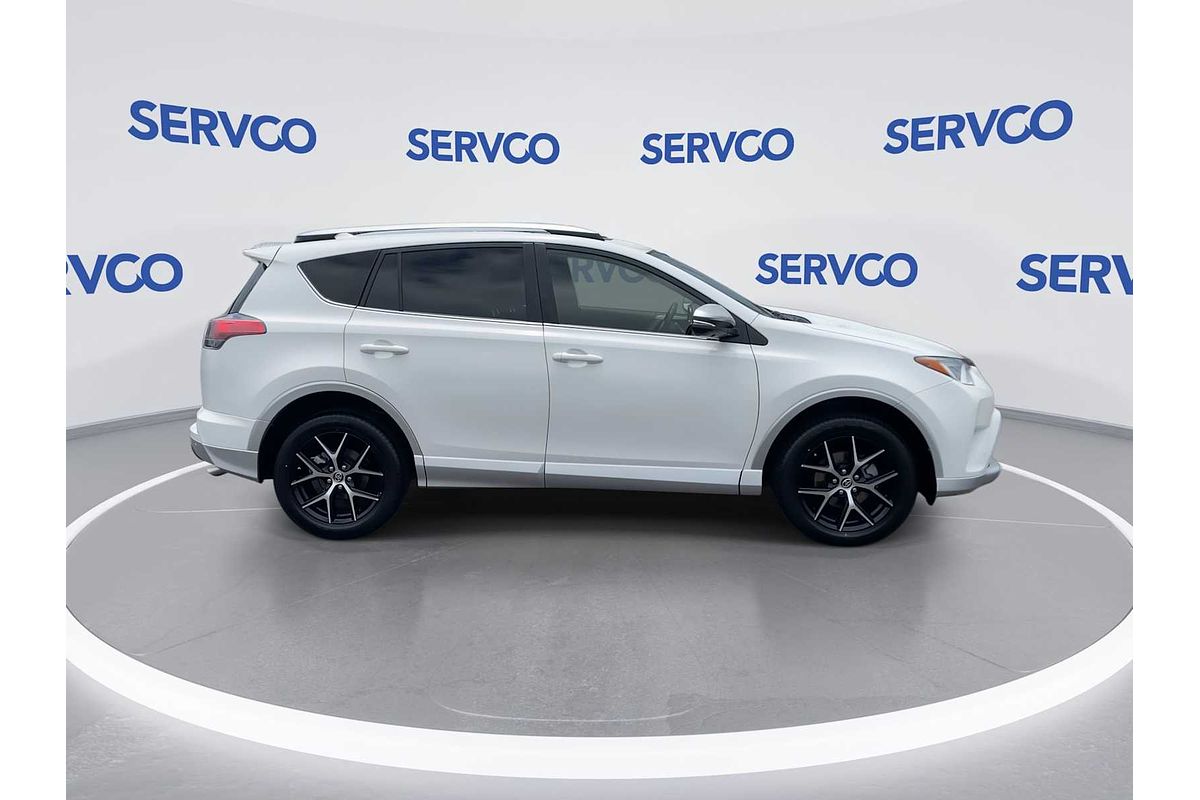 2016 Toyota RAV4 SE