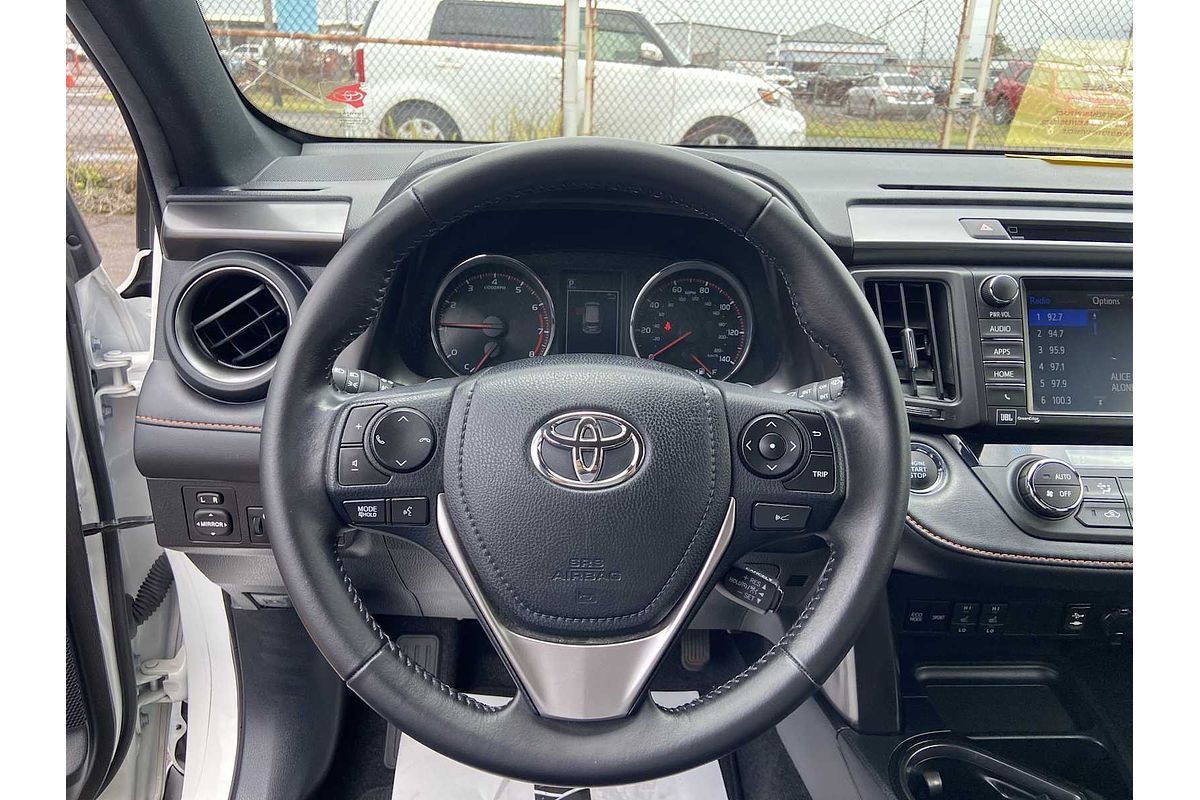 2016 Toyota RAV4 SE