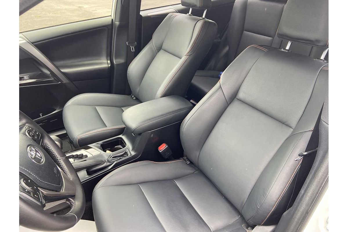 2016 Toyota RAV4 SE