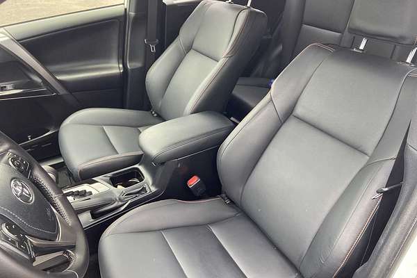 2016 Toyota RAV4 SE