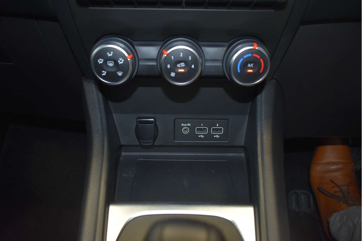 2022 Renault Captur Life XJB