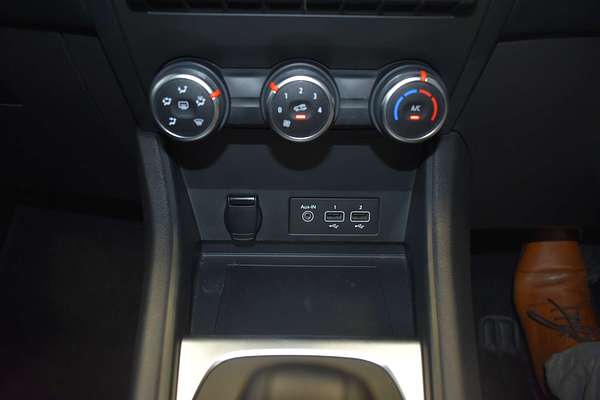 2022 Renault Captur Life XJB