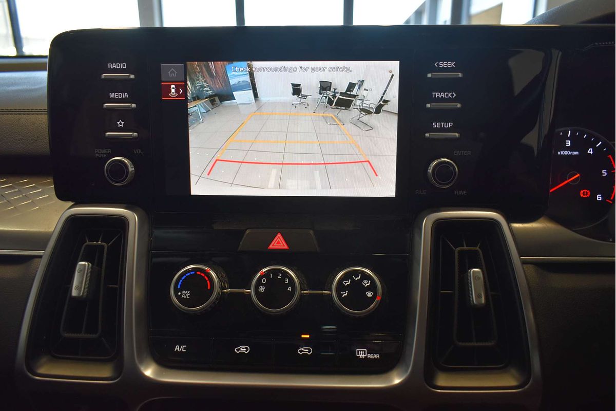 2022 Kia Sorento S MQ4