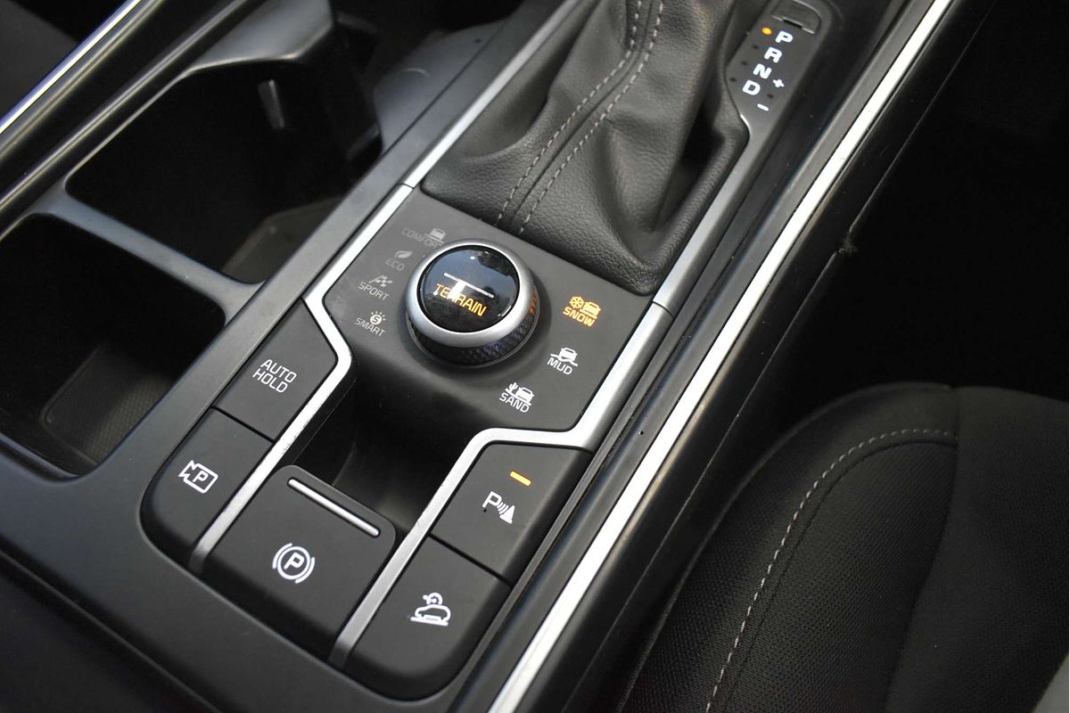 2022 Kia Sorento S MQ4