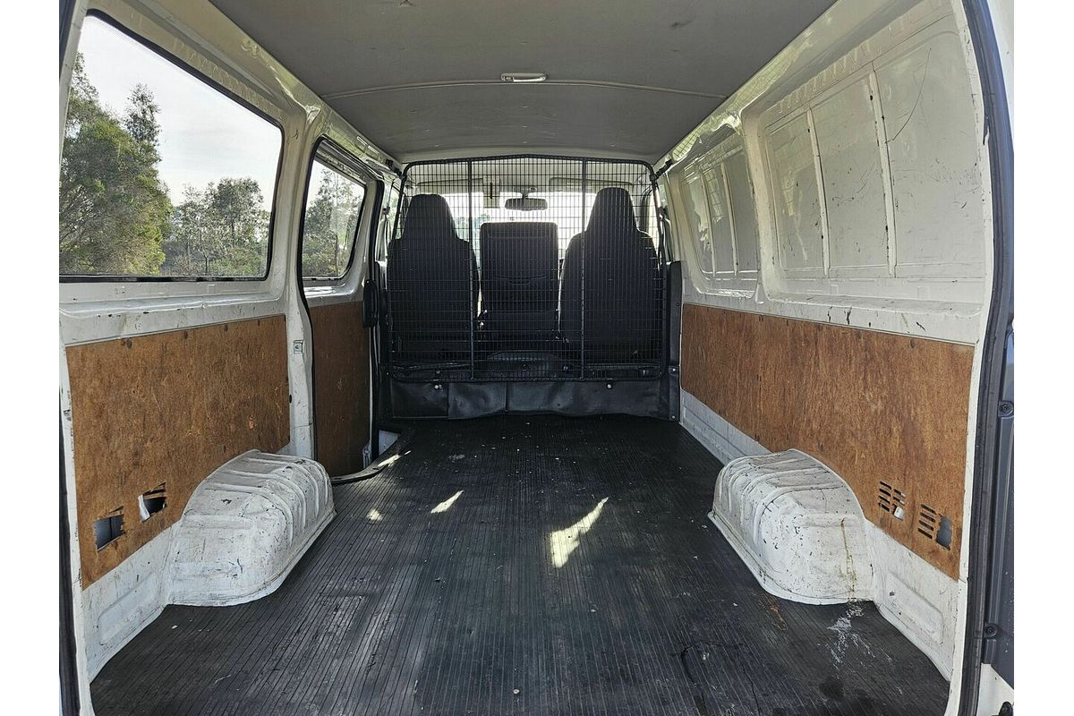 2012 Toyota Hiace KDH201R LWB