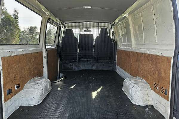 2012 Toyota Hiace KDH201R LWB