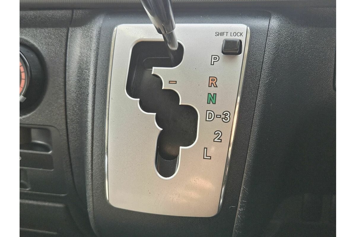 2012 Toyota Hiace KDH201R LWB
