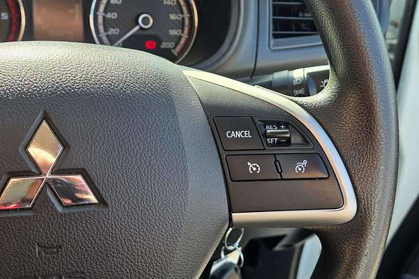 2020 Mitsubishi Triton GLX MR 4X4